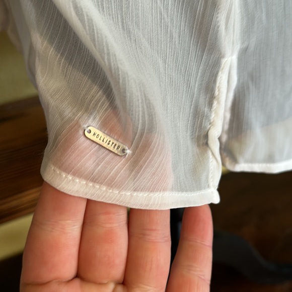 Hollister Button Down Tank Top Blouse - Picture 4 of 9